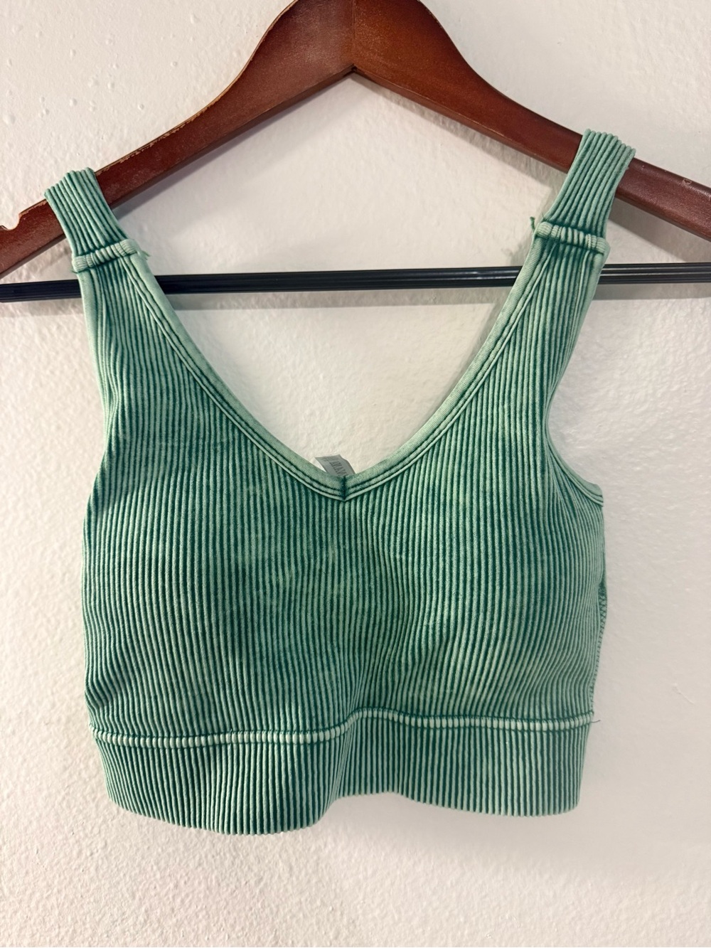 Zenana Outfitters Ribbed V-Neck Crop Tank in Mint (NWOT)